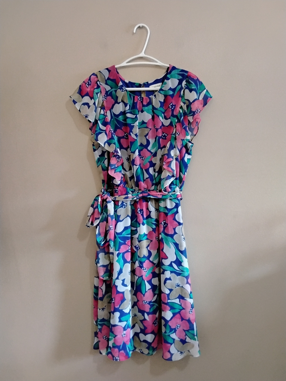 Calvin Klein Blue Floral Flutter Sleeve Dress with Tie Waist – Size 12 EUC - Picture 3 of 16